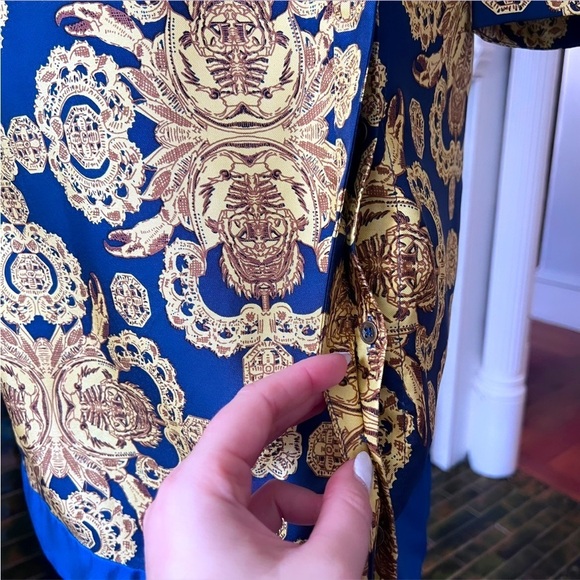 VINTAGE TIBI 100% Silk Blue & Gold Medallion Print Button Up Shift Dress Size 4 - Picture 8 of 15
